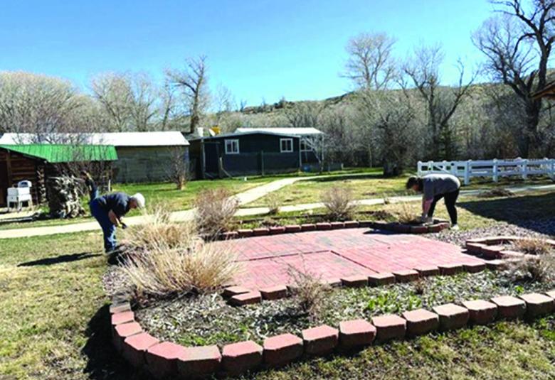 Carbon County Comet - Staff Photo - Create Article